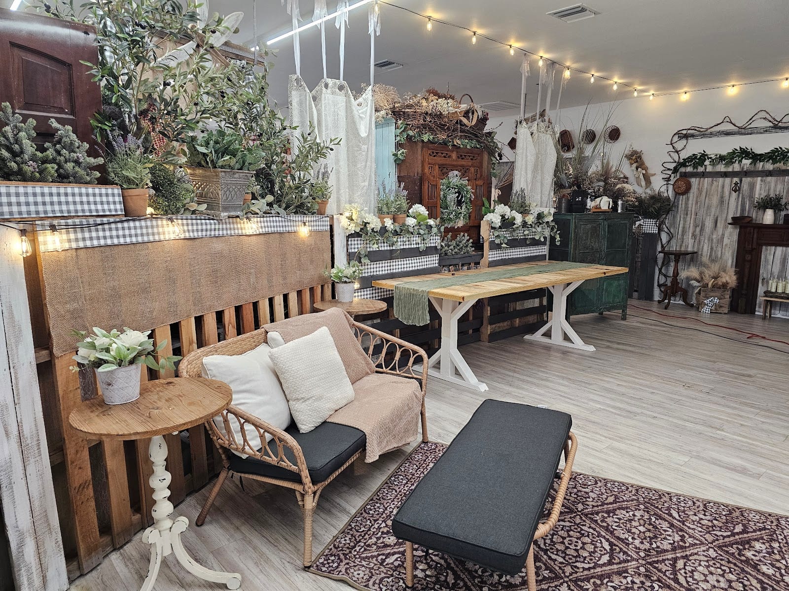 A Vermont Touch Florist & Events, photo 3