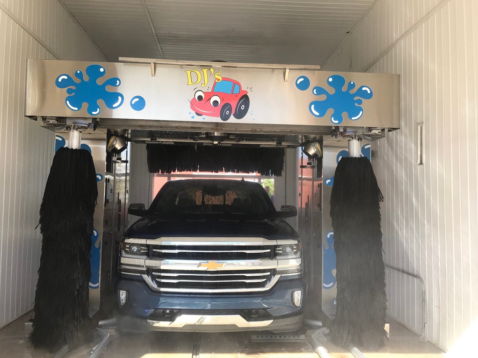 DJ's Car Wash - Self Service & Automatic Touch Free or Soft Brush, photo 3