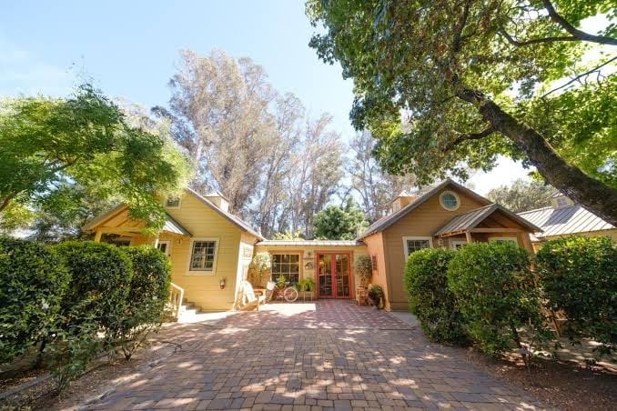 Remodeled home only3 minutes from 6 wineries. A park at end of st w26 mile views, photo 3