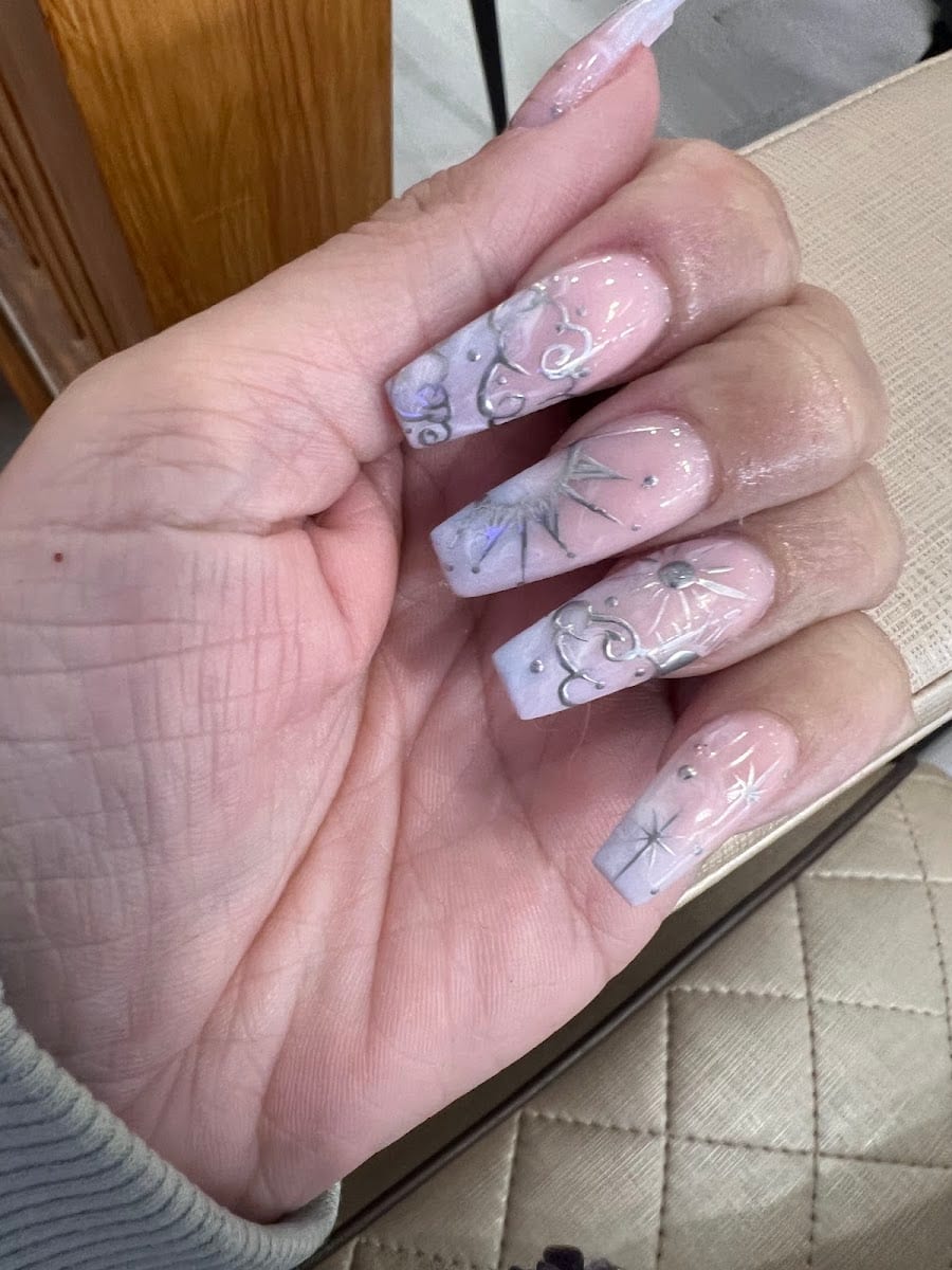 Nails of Luxury