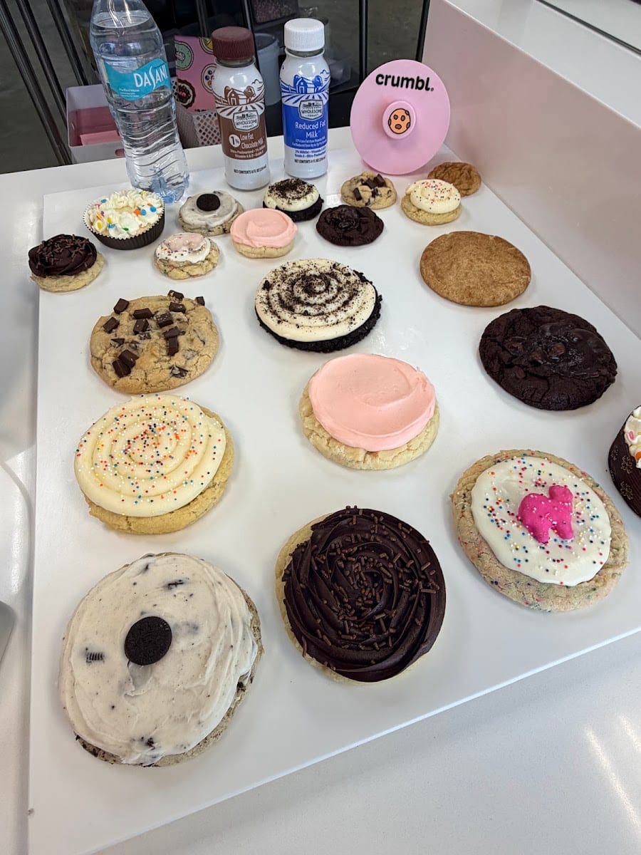 Crumbl Cookies, photo 4
