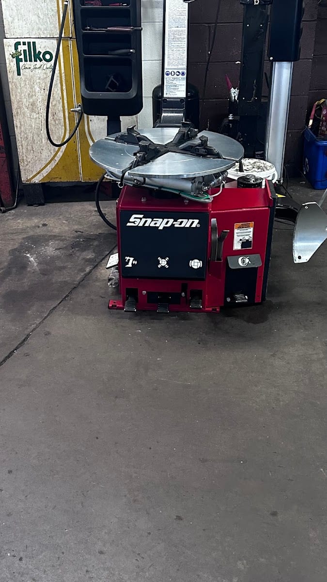 Sam's Auto Repair, photo 2