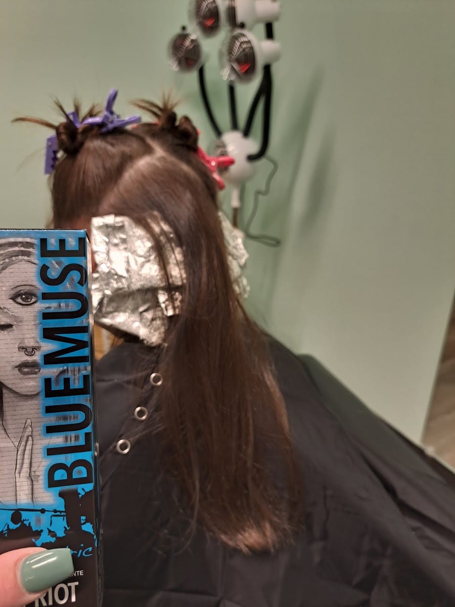 A.R.T. Hair Studio, photo 3