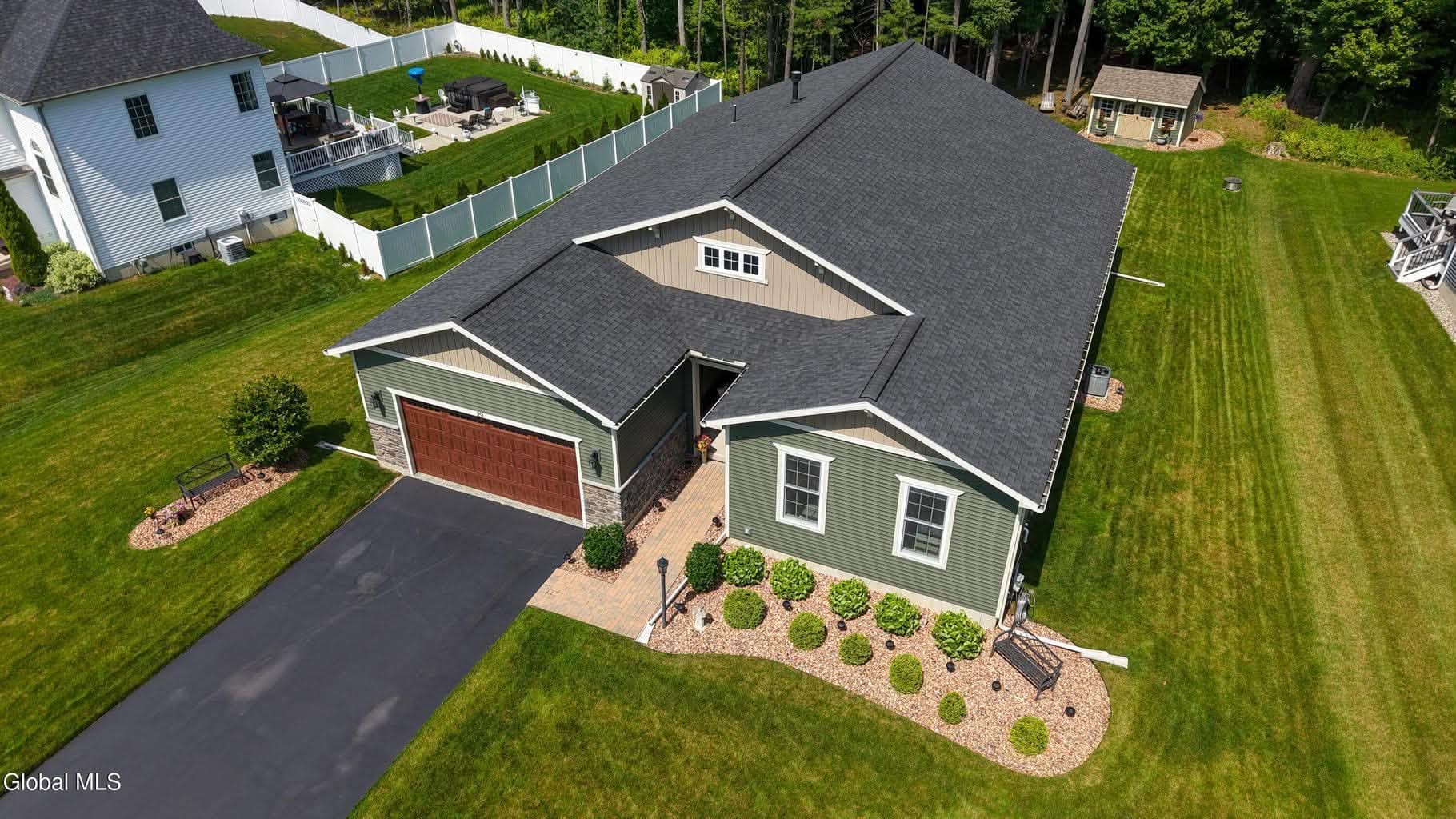 Elizabeth Page, Lic. Real Estate Salesperson, KW Platform, photo 3