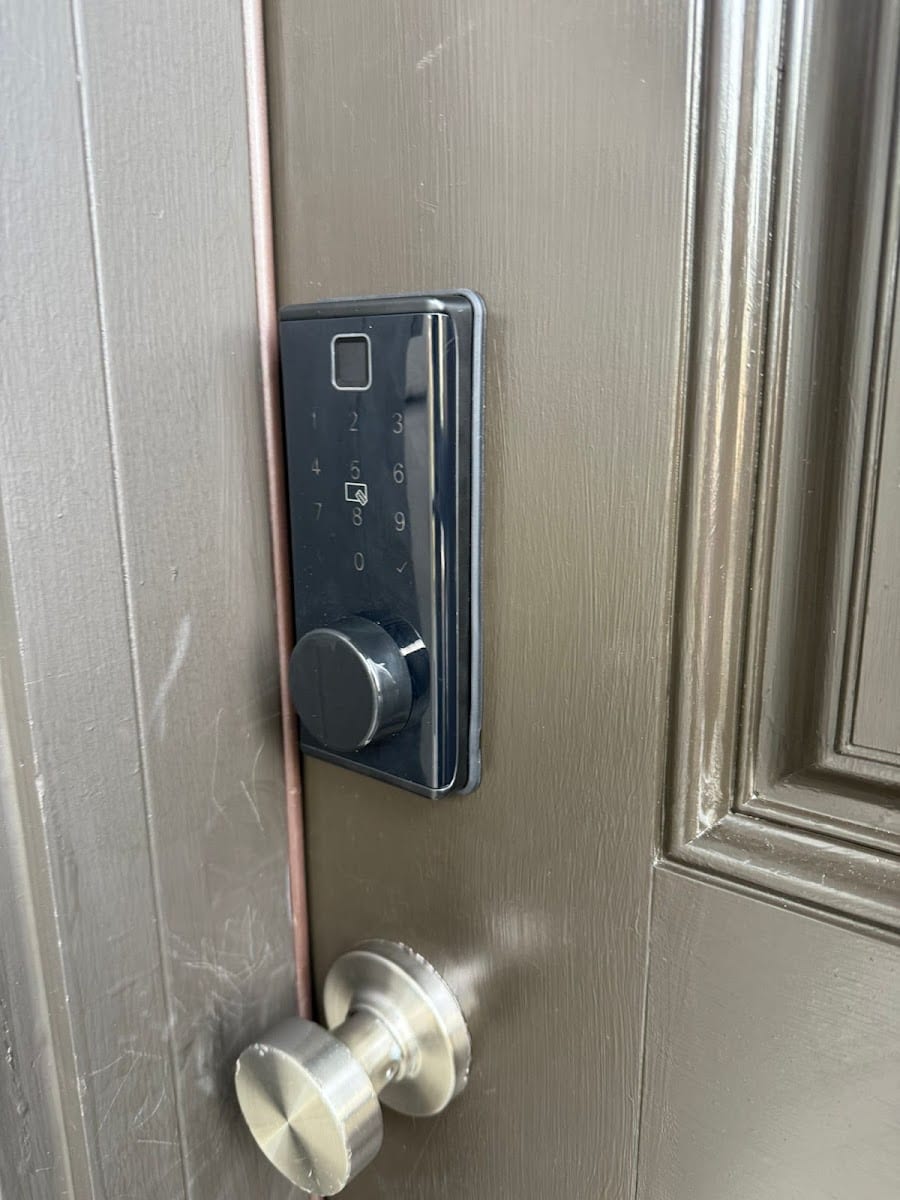 Locksmith Door Lockout & Key Replacement, photo 2