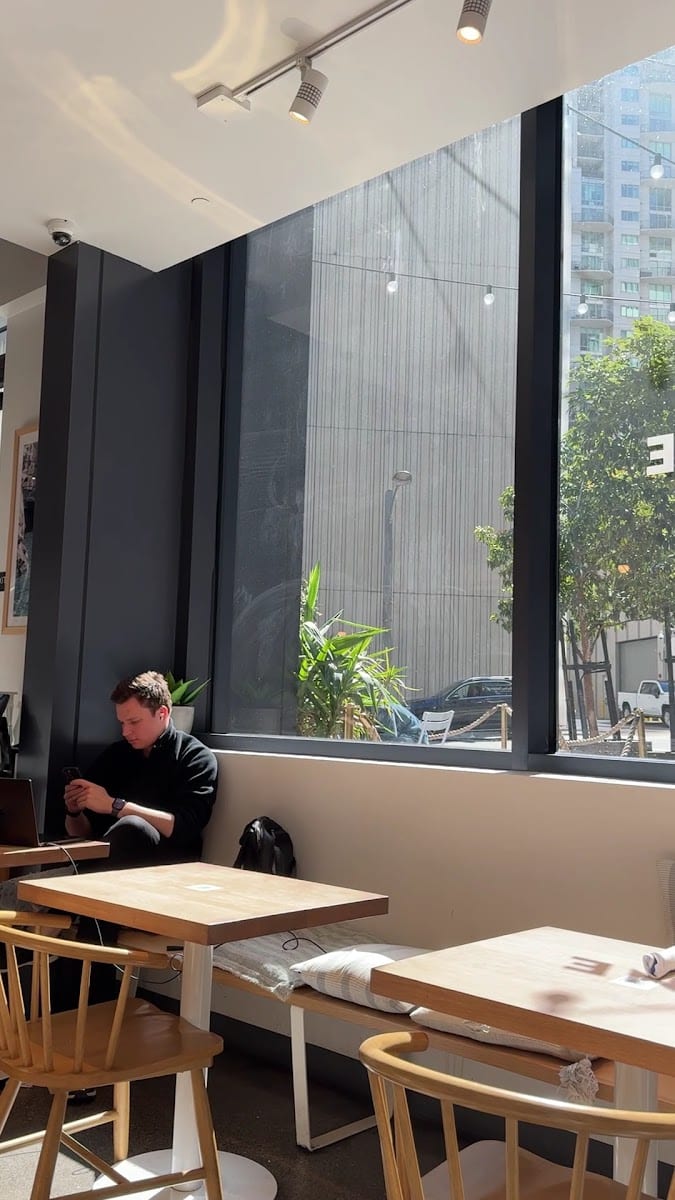 Bluestone Lane Avery Café, photo 3
