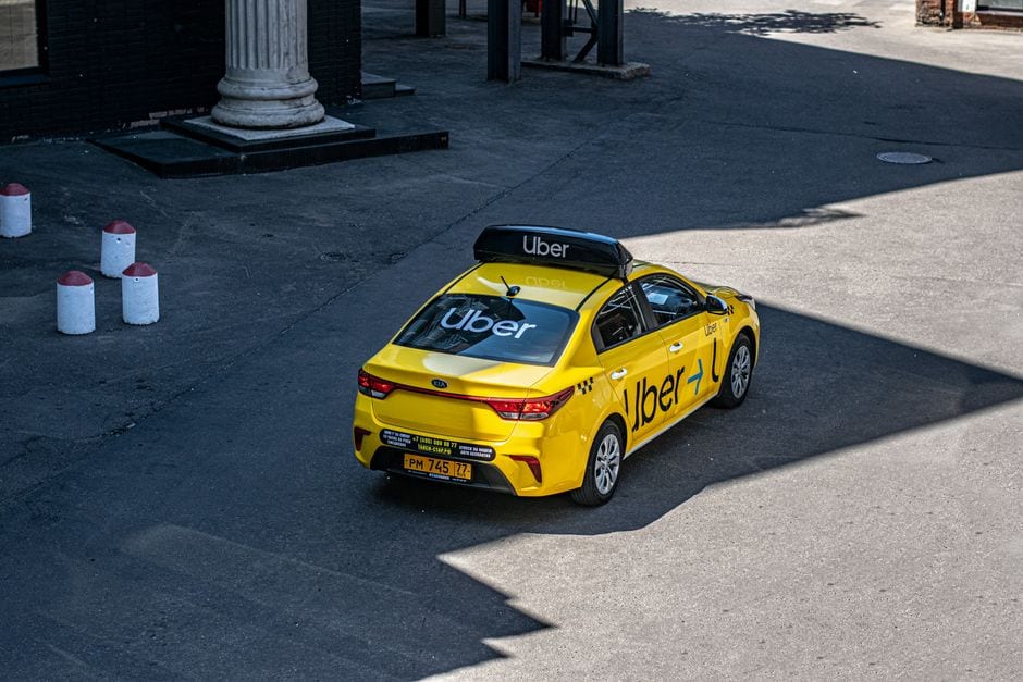 Testing Self Driving Cars in Manchester: Future of Robotaxis