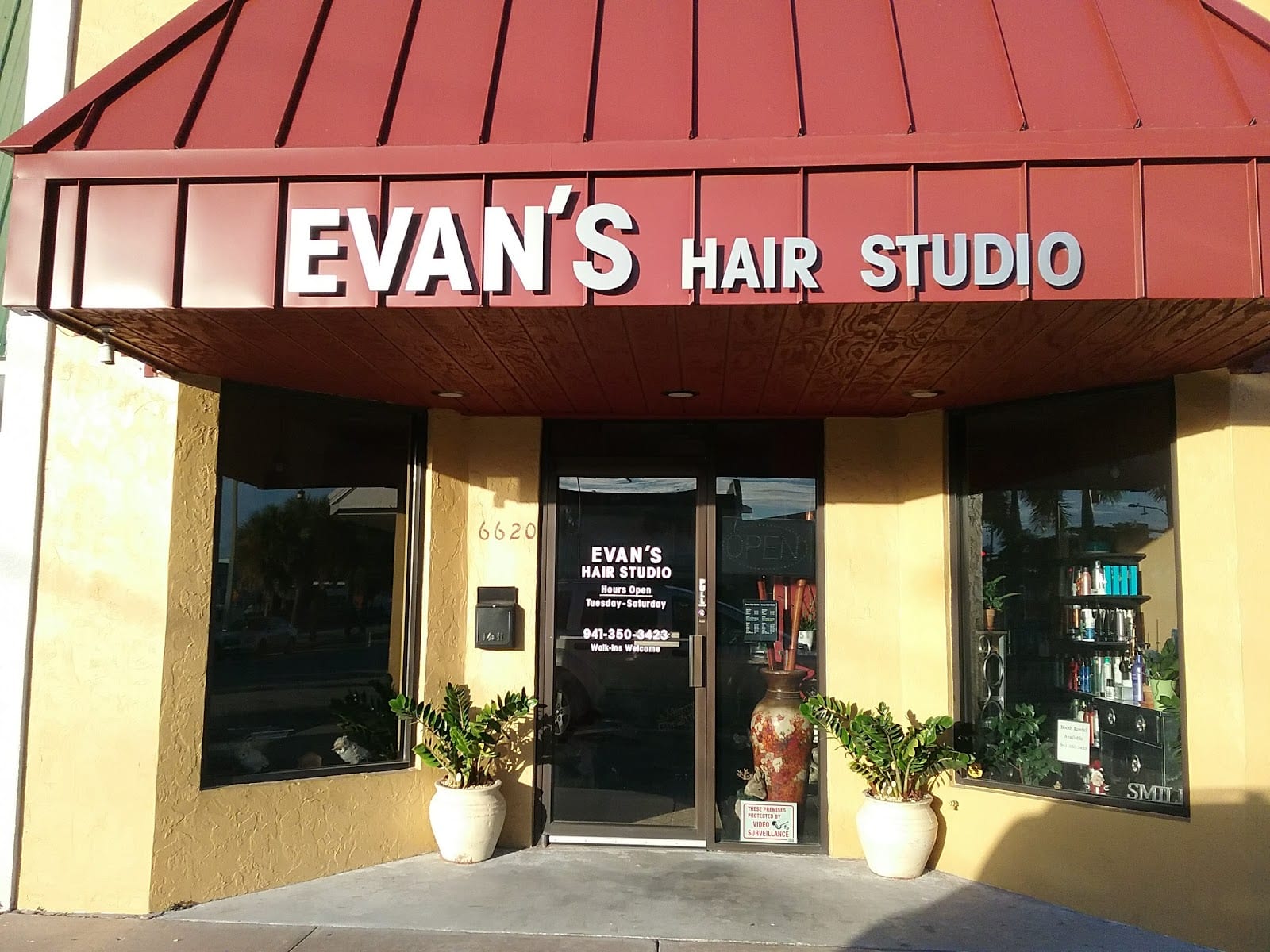 Evan's Hair Studio, photo 3