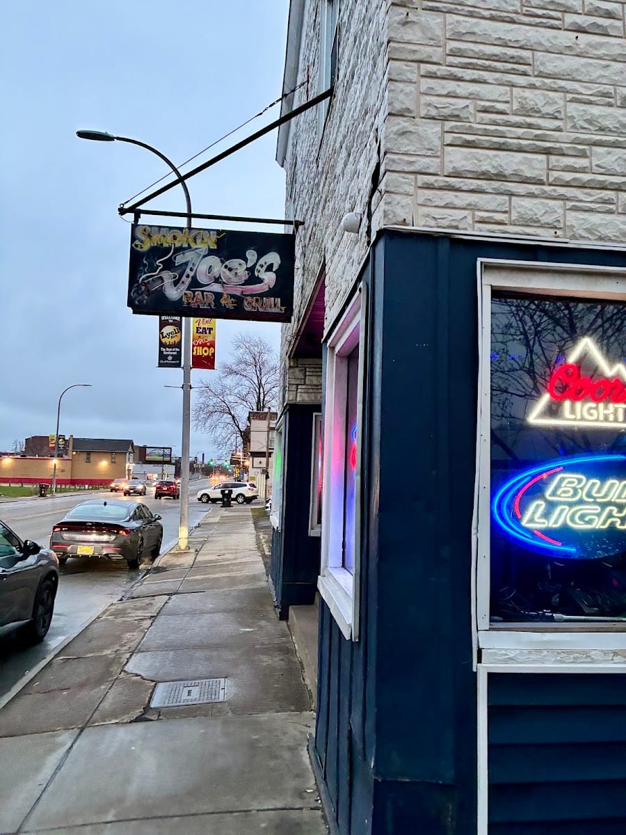 Smokin Joes Bar & Grill