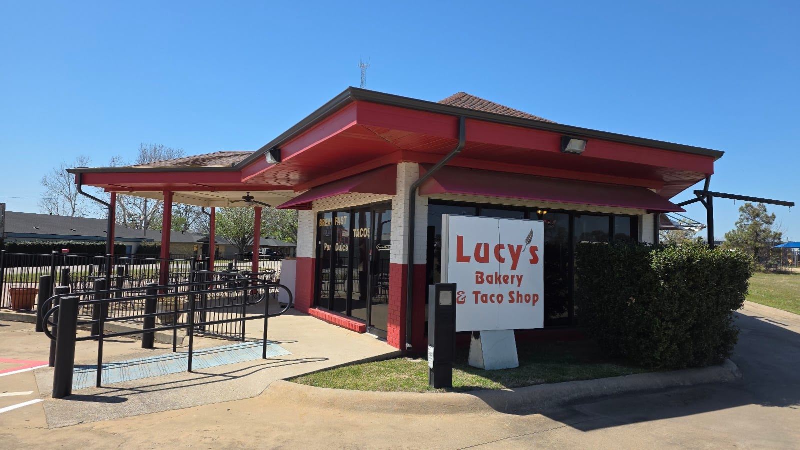 Lucy's Bakery & Taco Shop, photo 2