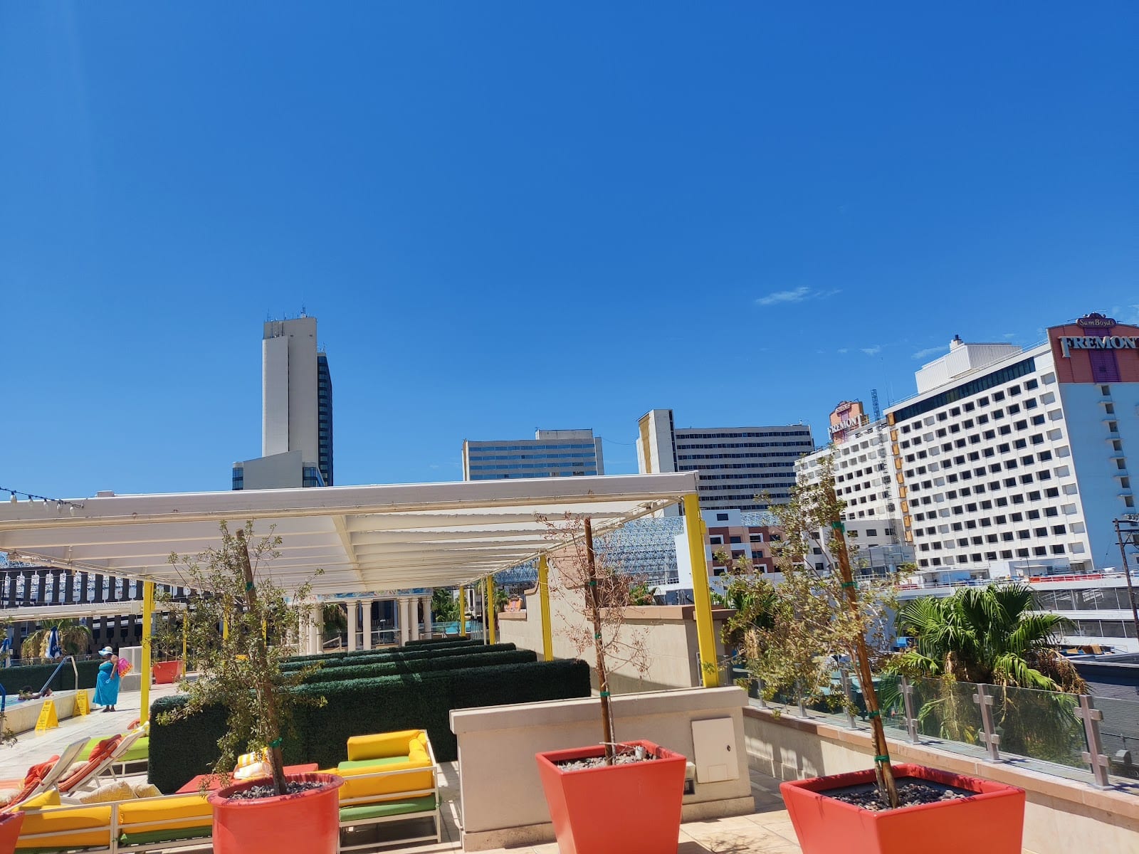 Citrus Grand Pool Deck