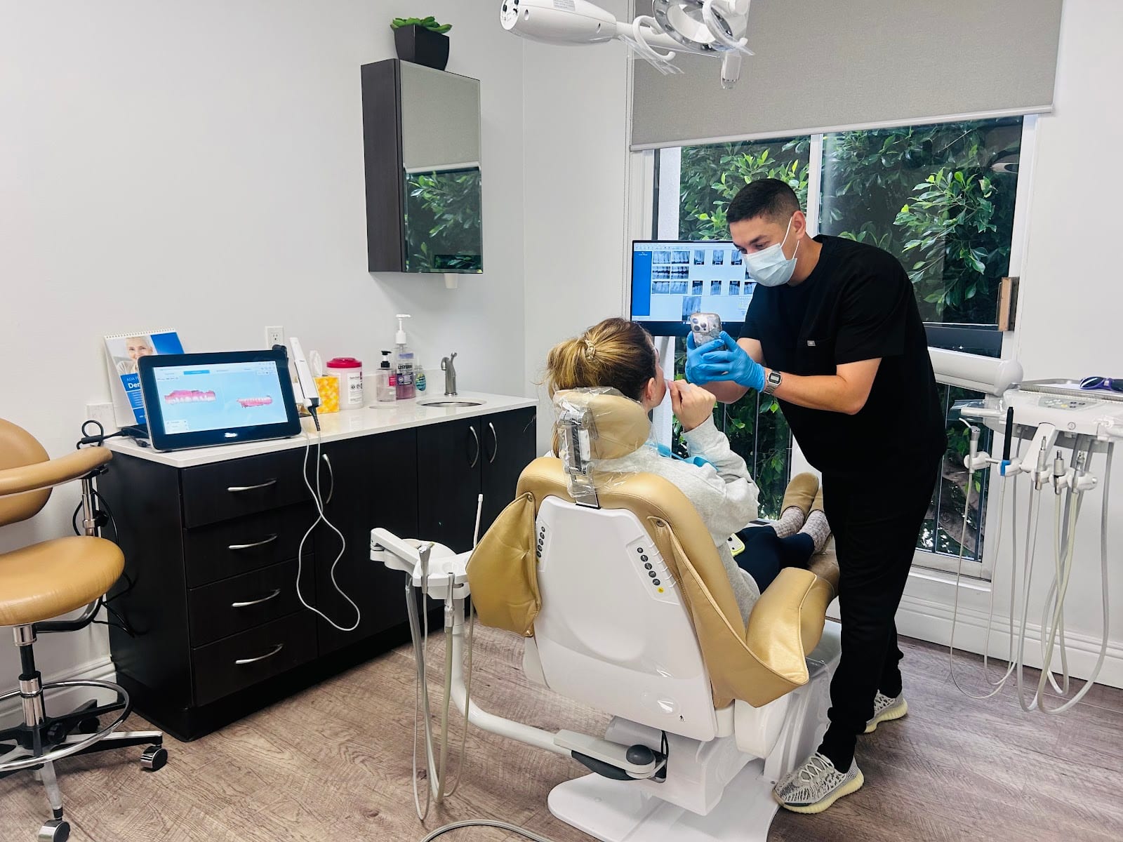 MARINA GRINS DENTAL, photo 2