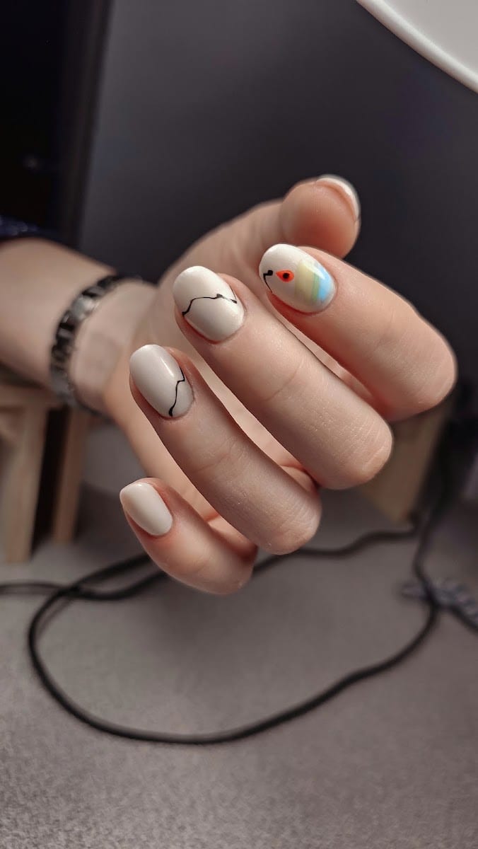 NADİNA/ Russian manicure near me & SCHOOL