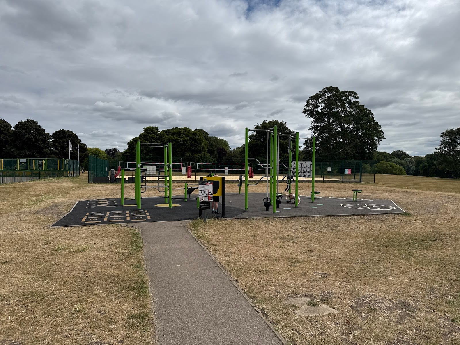 London 2012 adiZone Outdoor gym, photo 2
