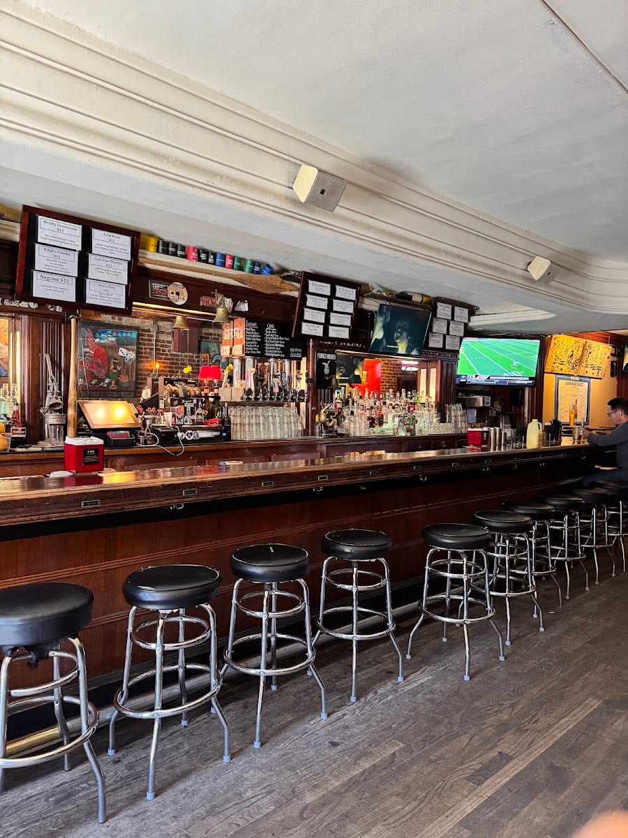 R Bar, photo 3