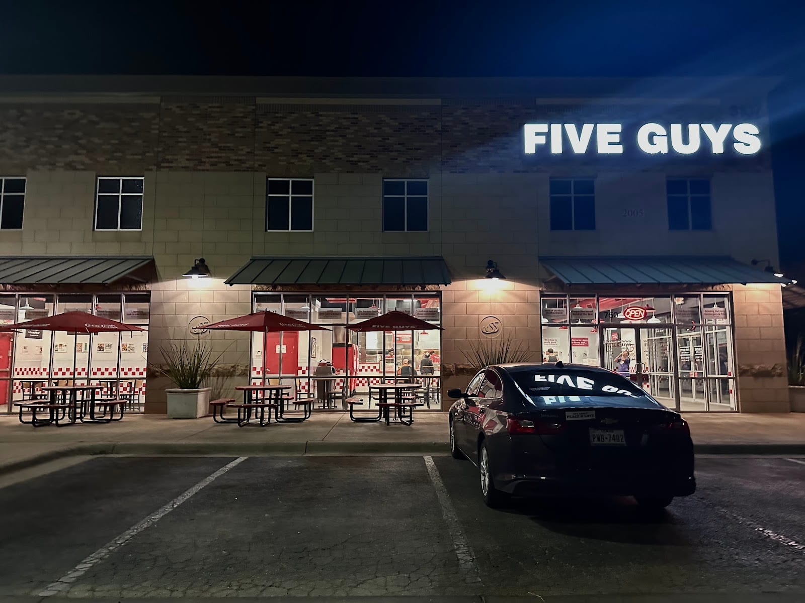 Five Guys, photo 2