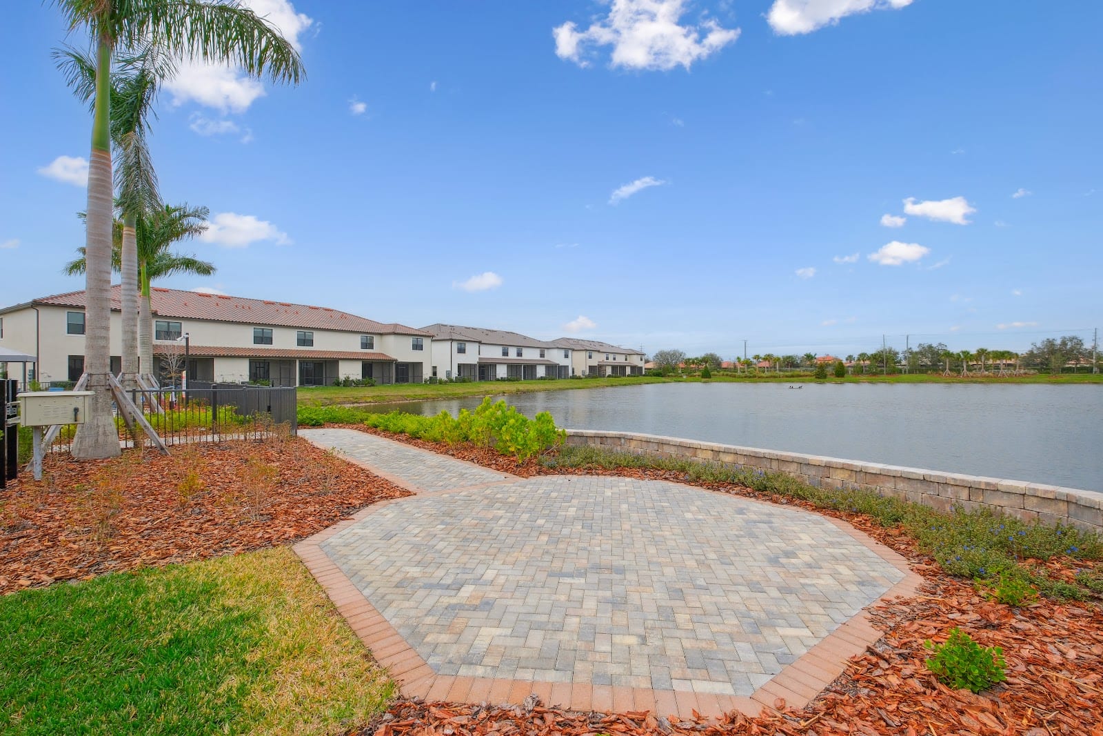 Fiore Townhomes, photo 4