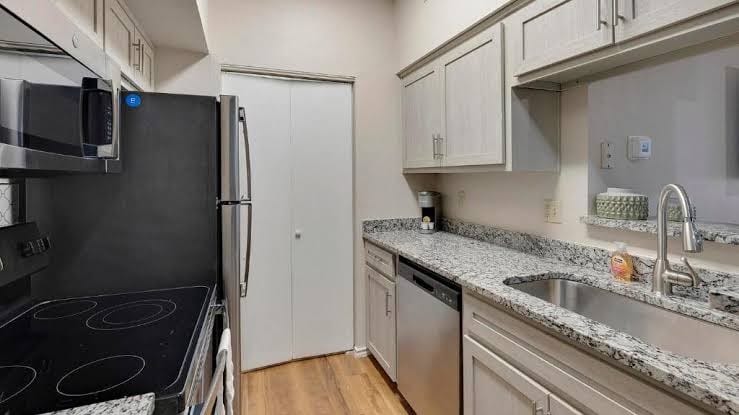 Landing Stylish 1BD Gym - Apartment, photo 2