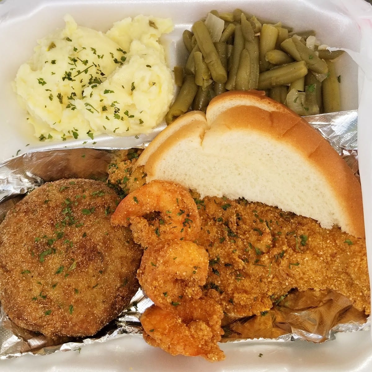 Fix 'Em A Plate Eatery, photo 3