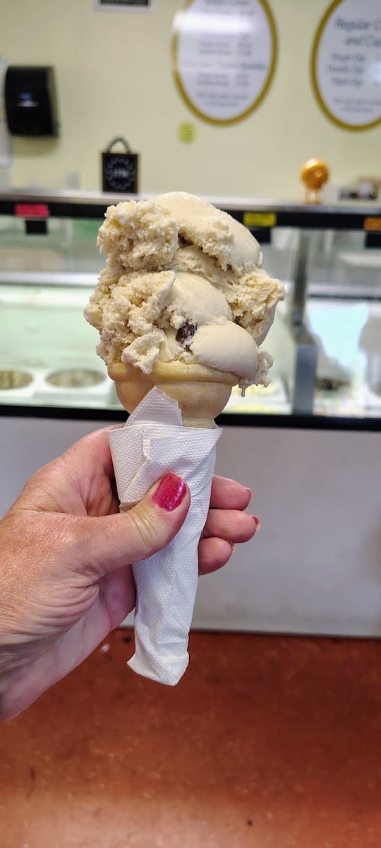Cammie's Old Dutch Ice Cream Shoppe, photo 2