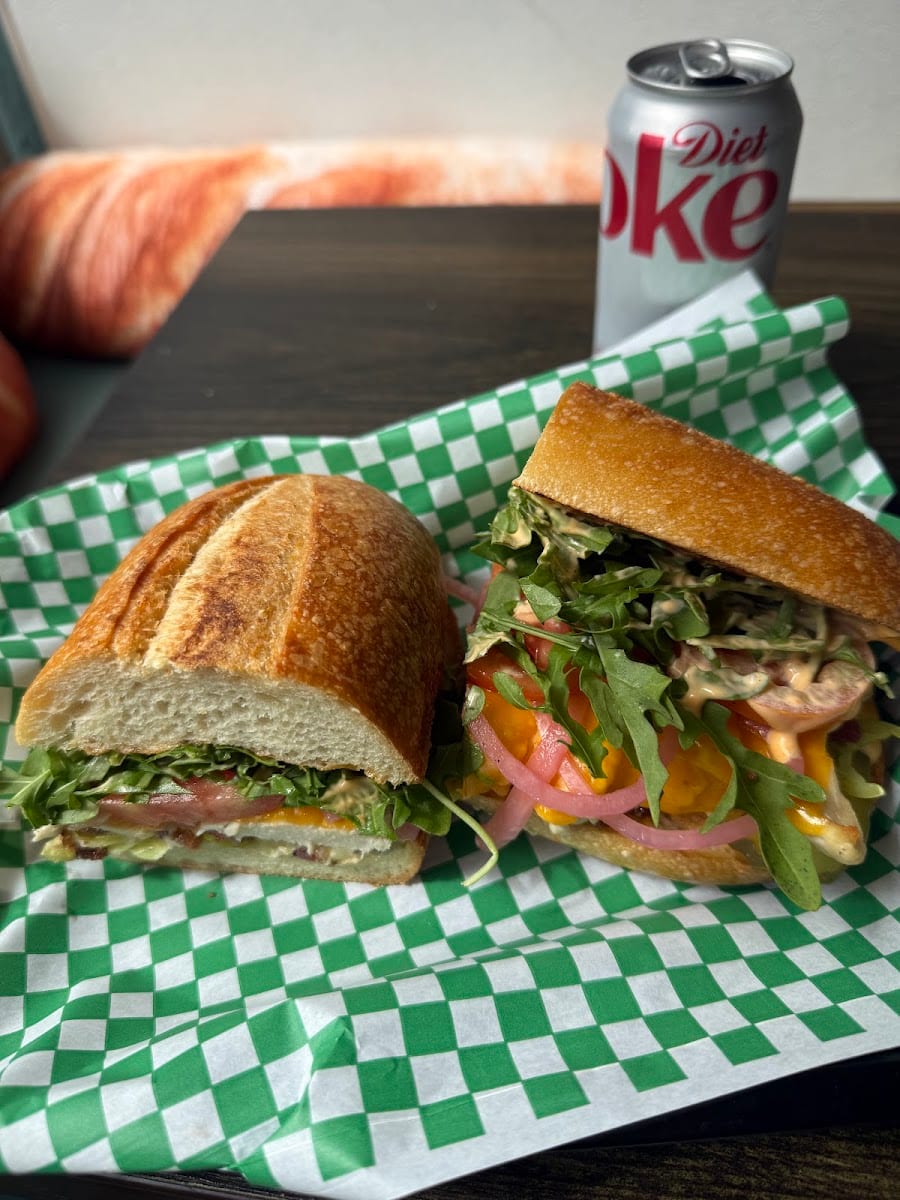 Q's Sandwich Shop, photo 4