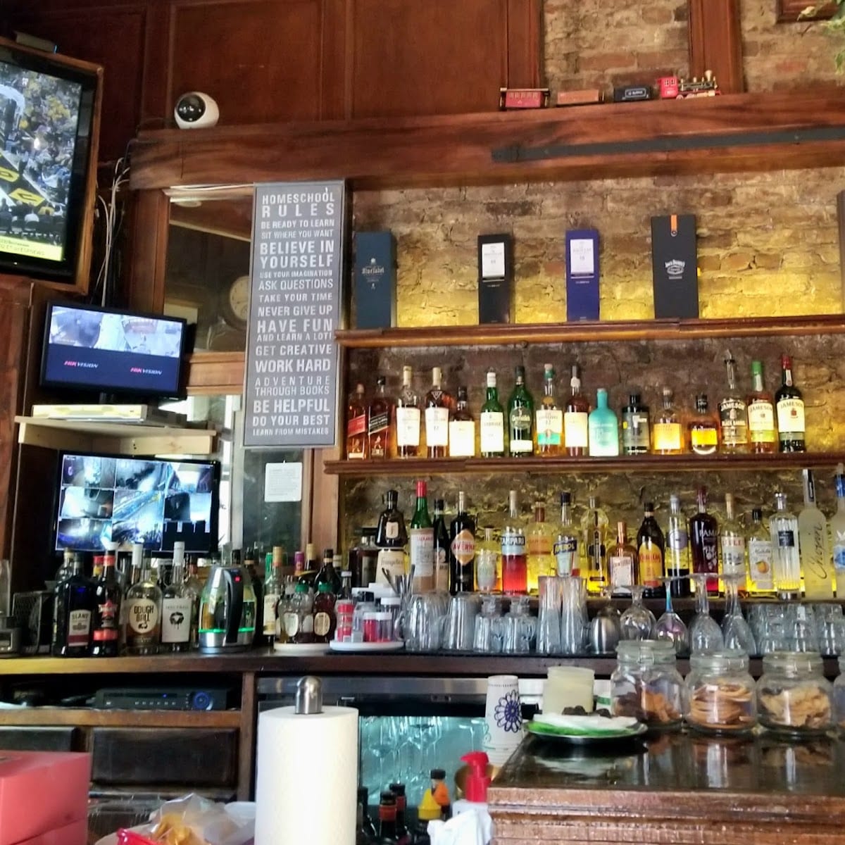 Sutter Station Tavern, photo 3
