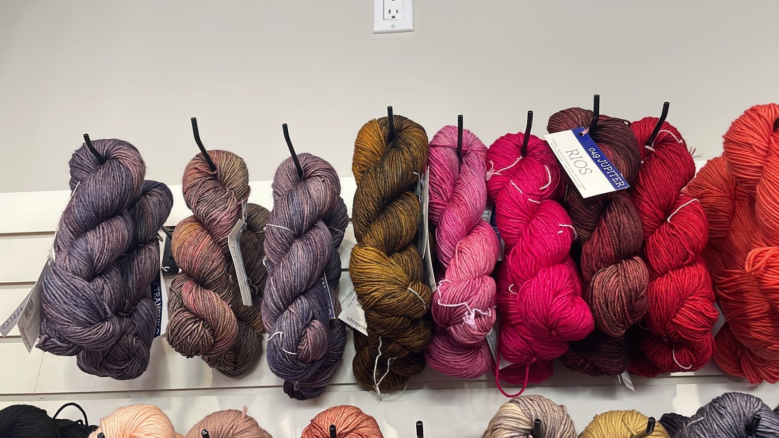 Statement Junkie Yarn Co., photo 4