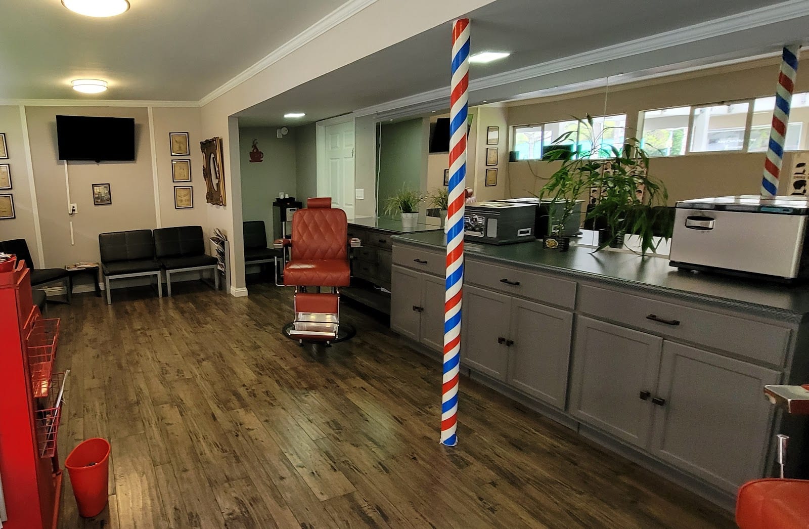 Capitol Barbers