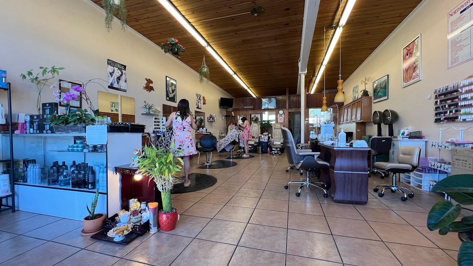 Northwest Beauty Salon, photo 2