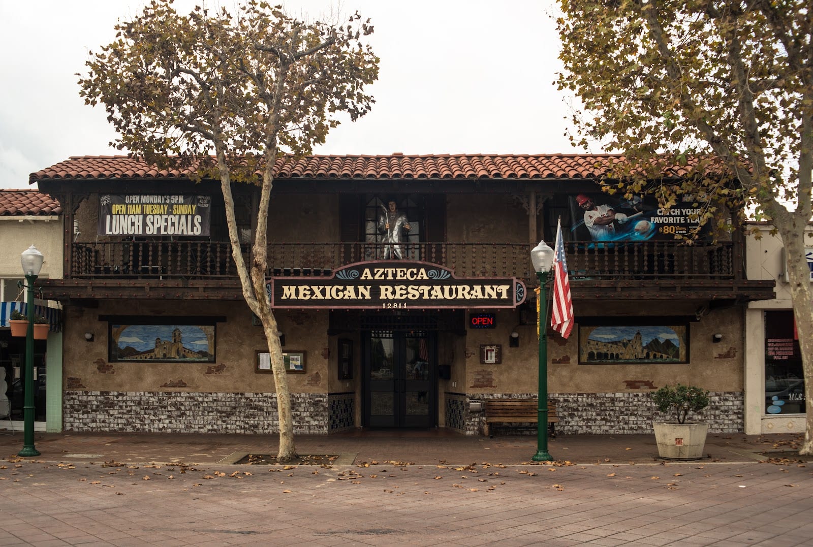 Azteca Restaurant & Lounge, photo 2