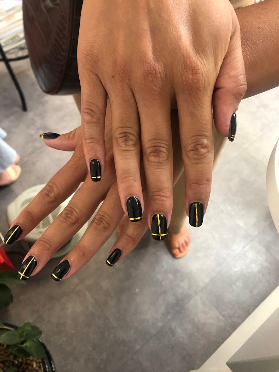Sarah Nail, photo 3