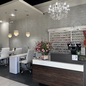 LUXE Nail Lounge - Scottsdale Quarter & Kierland