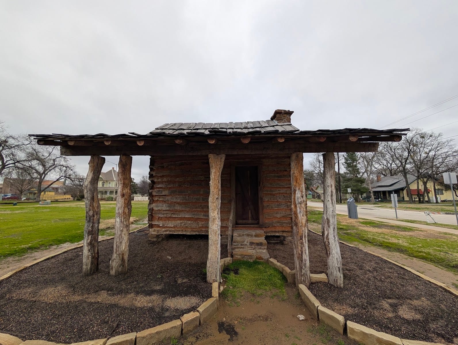Taylor Log Cabin, photo 2