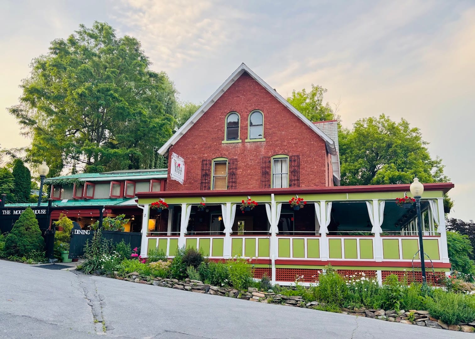 The Mouzon House, photo 2