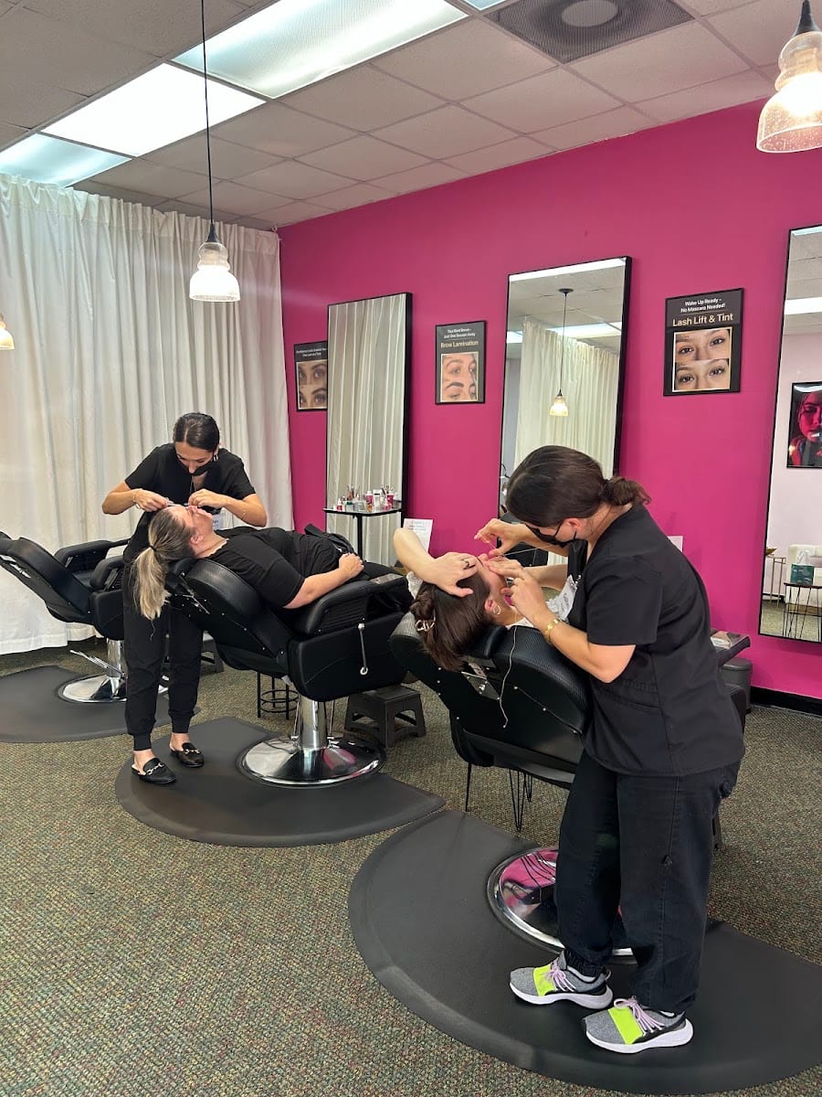 Eyebrow Threading & Lash Studio by Aida Beauty, photo 4