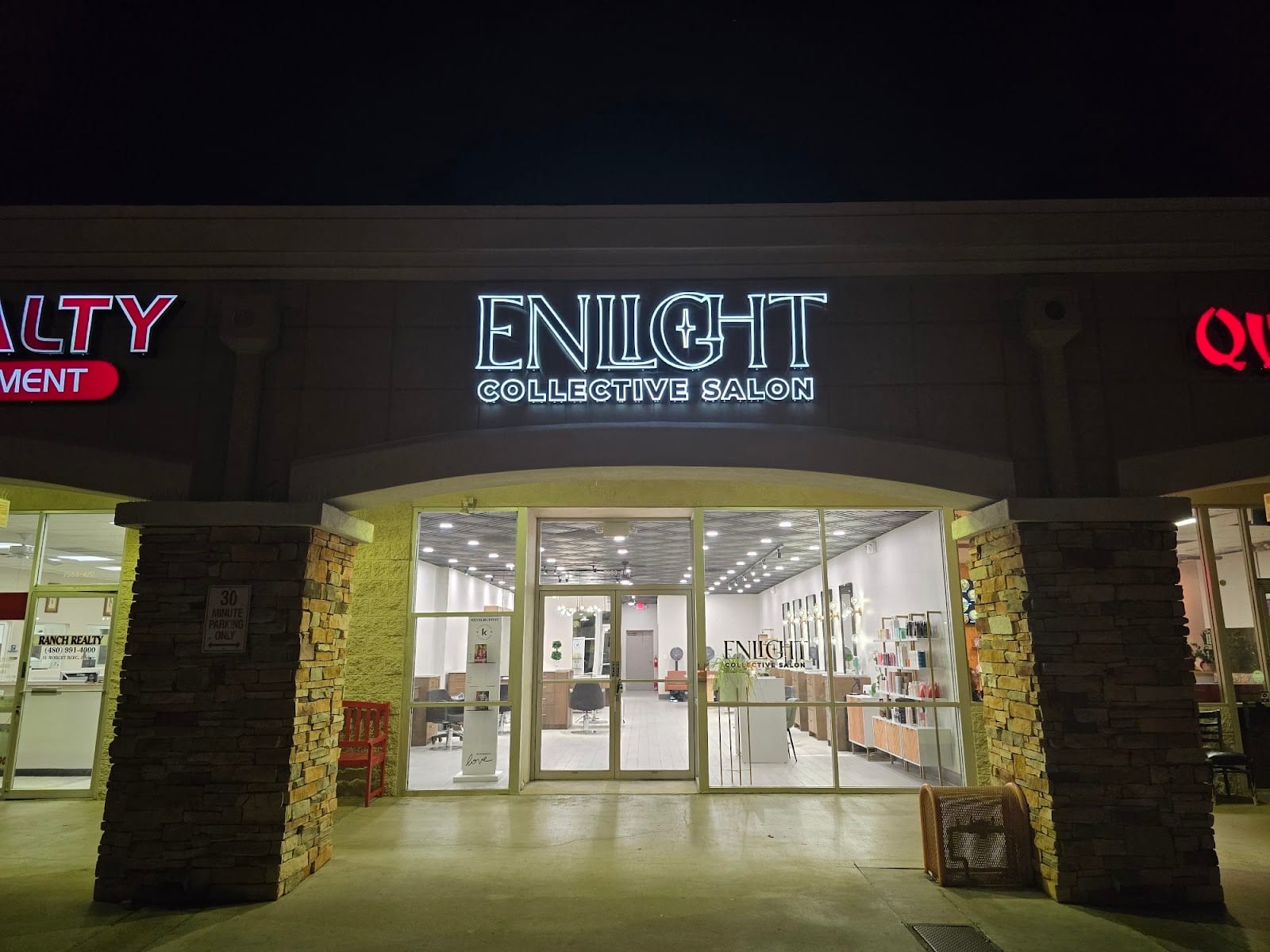 Enlight Collective Salon, photo 4