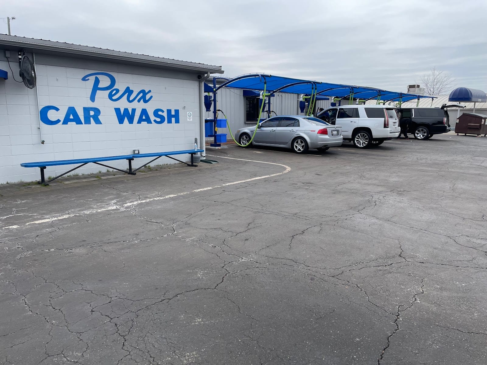 Perx Car Wash, photo 2