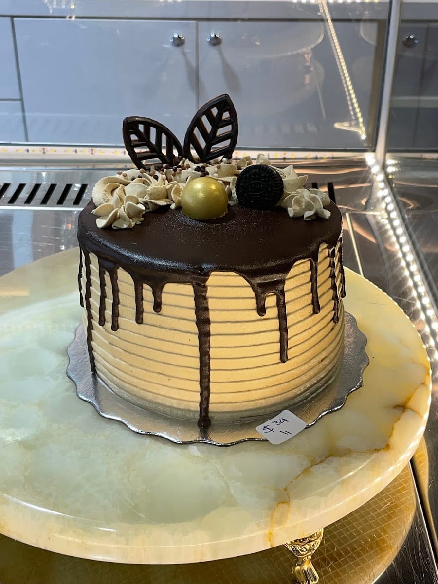 Papa Cafe & Pastry