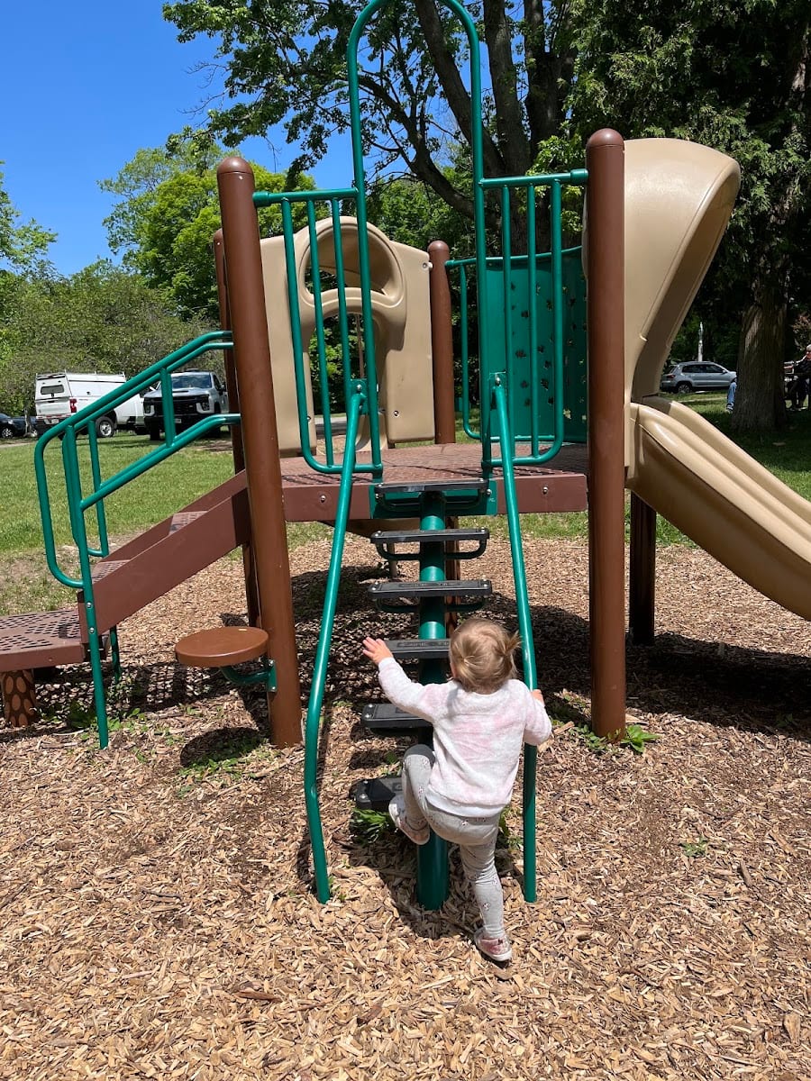 Highland Park Playground
