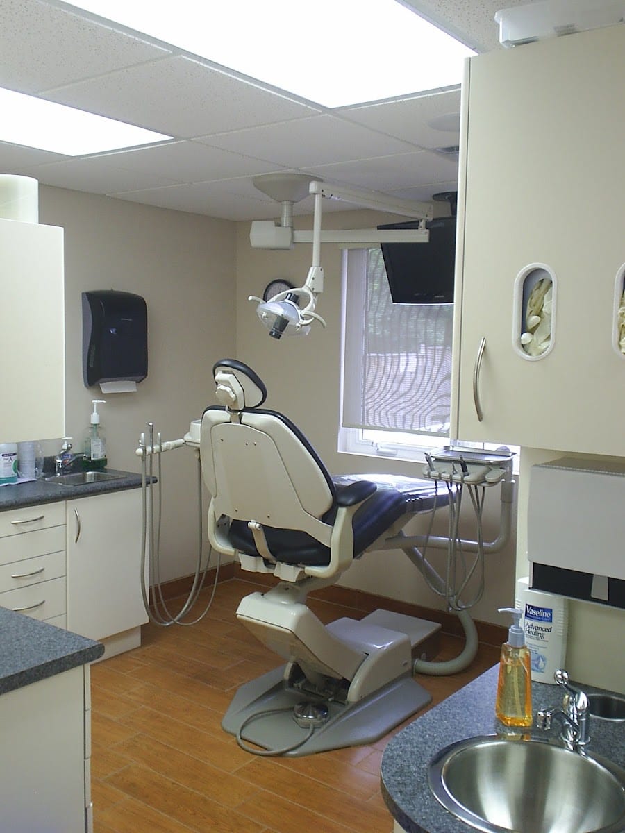 Sheppard and Yonge Dental Health Centre