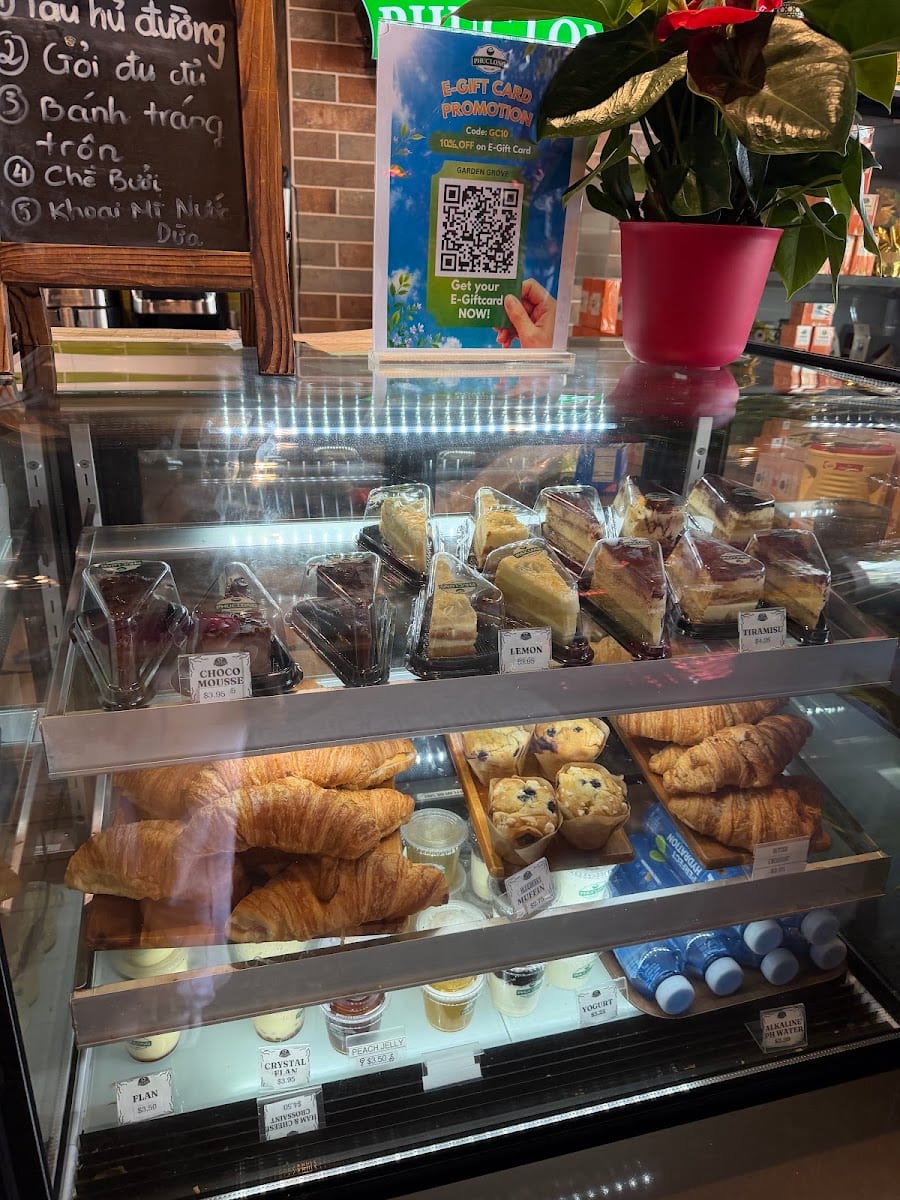 Phuc Long Coffee and Tea