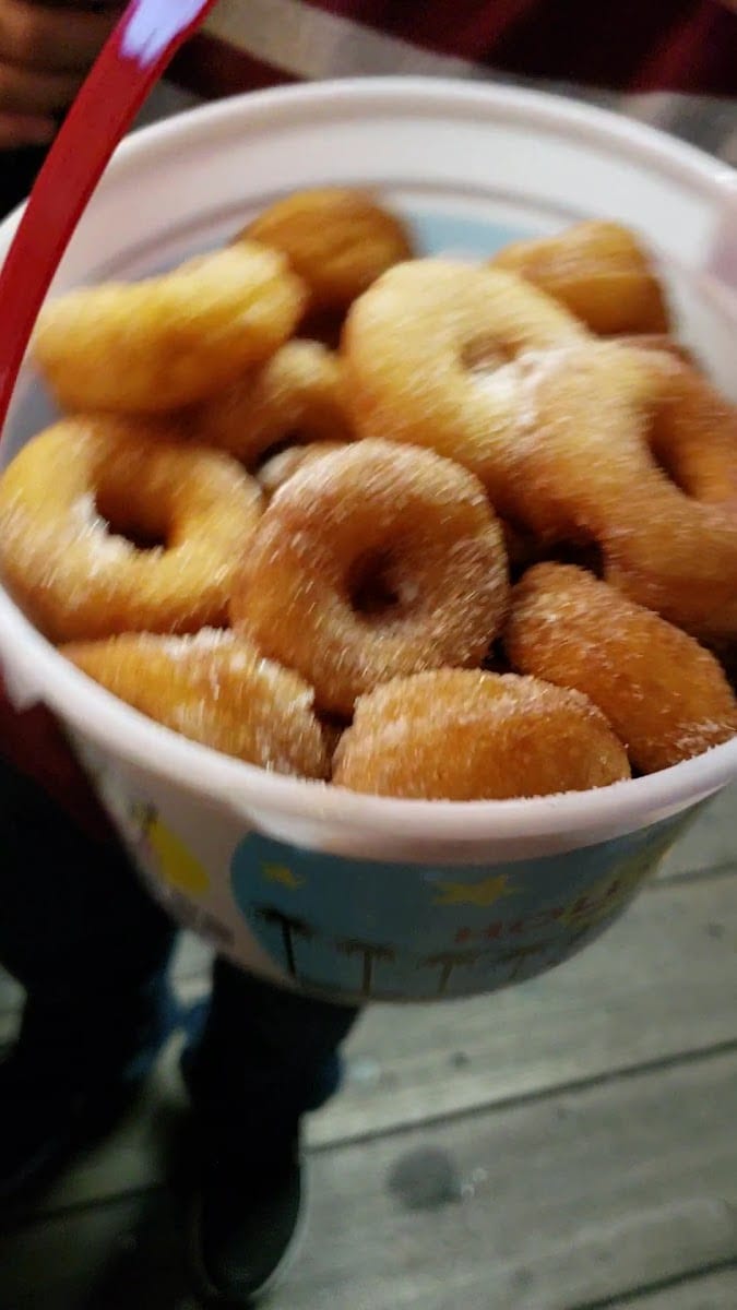 Trish's Mini Donuts, photo 3