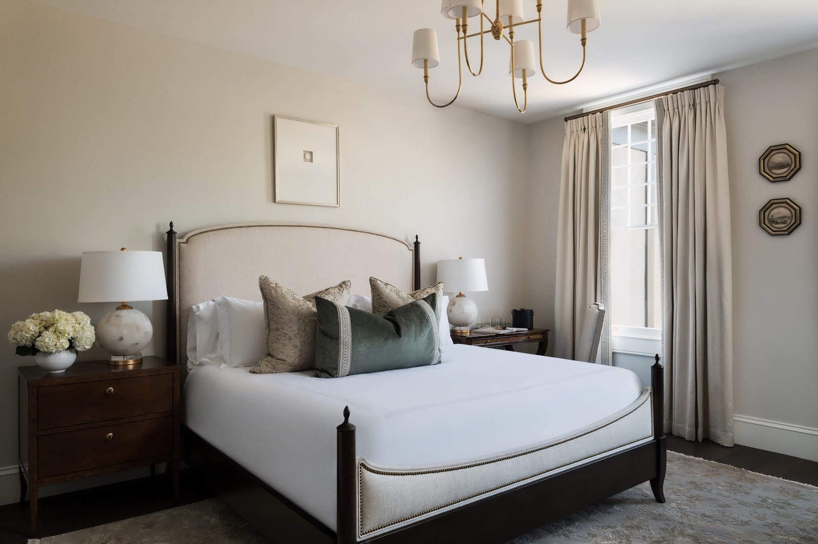 86 State Circle - Luxury Boutique Hotel