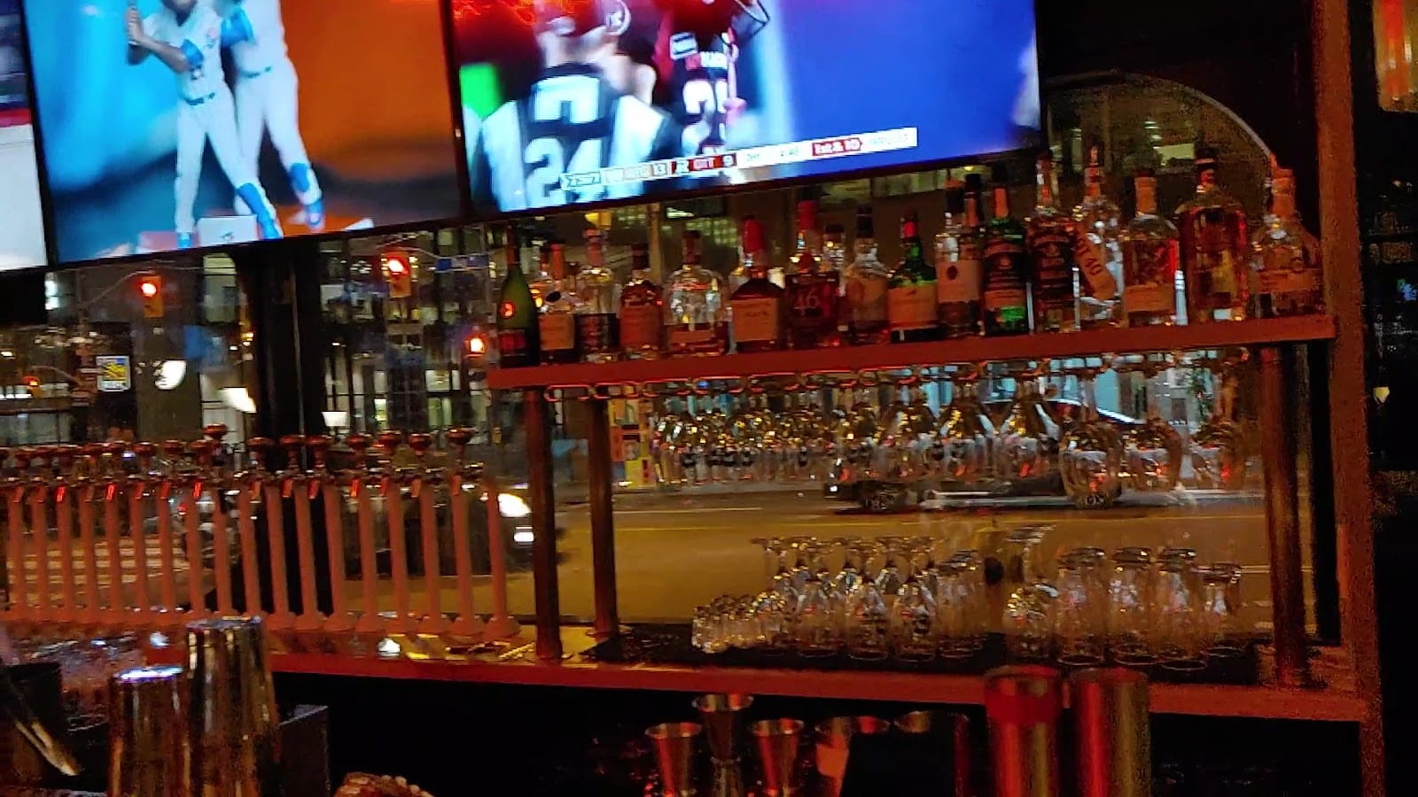 Walrus Pub & Beer Hall, photo 3