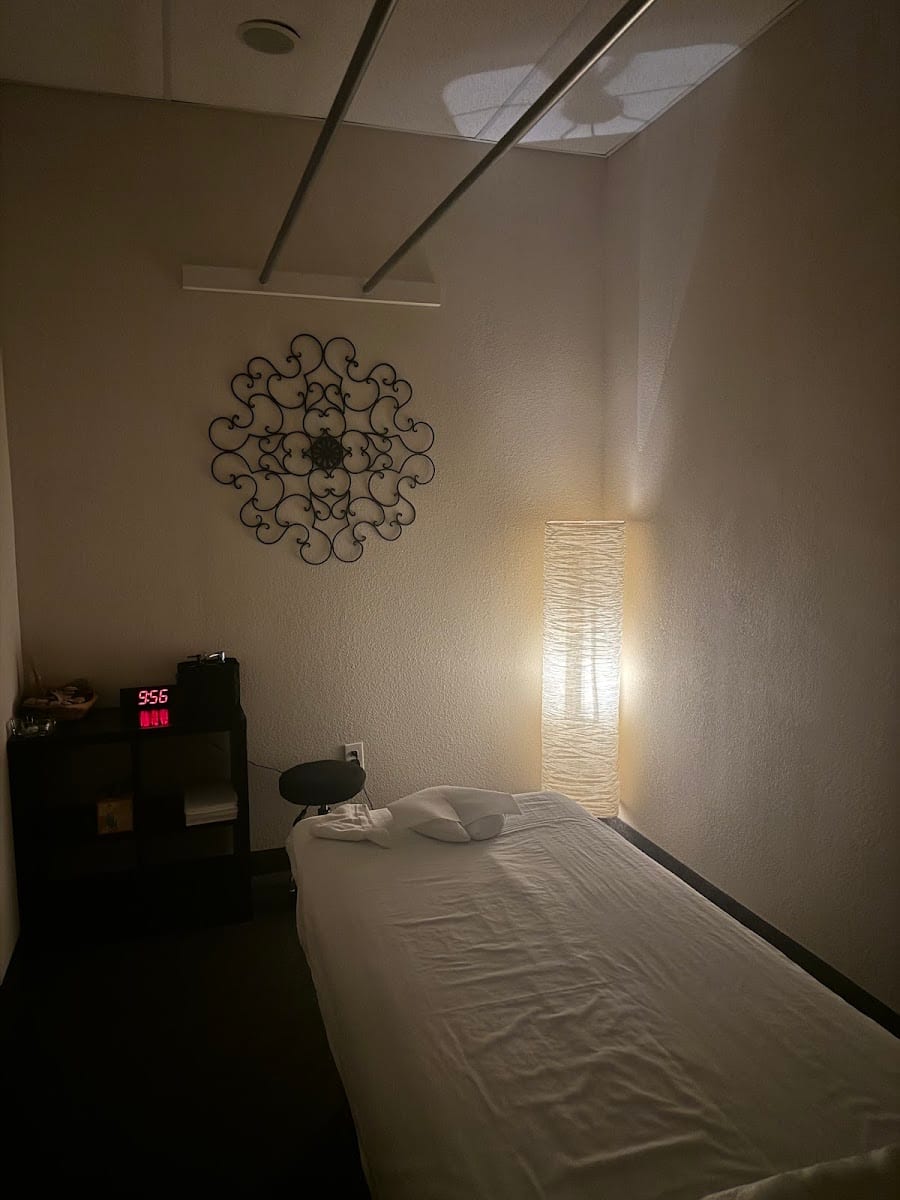 Green Oaks Massage, photo 2