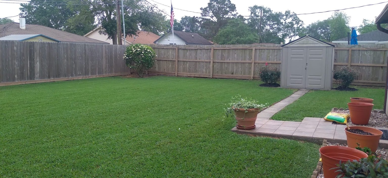 Credentials Lawn Maintenance, photo 2