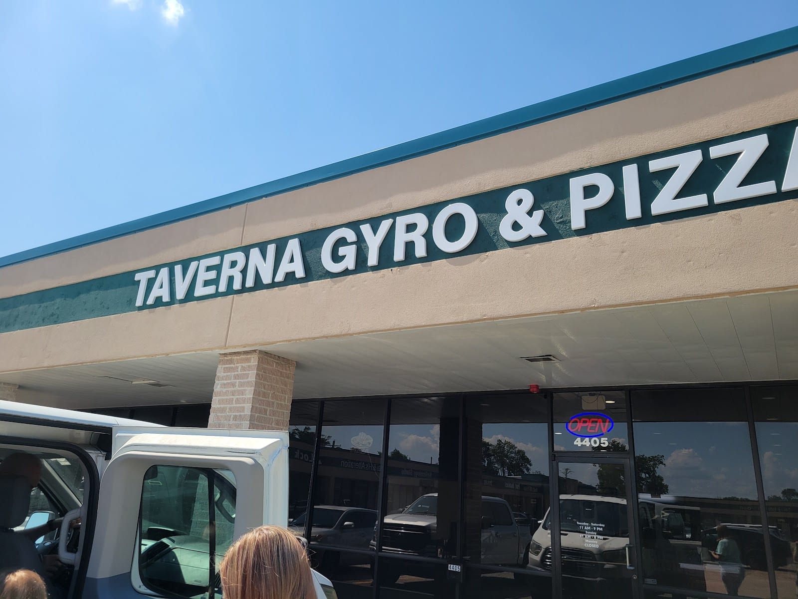 Taverna Gyro & Pizza