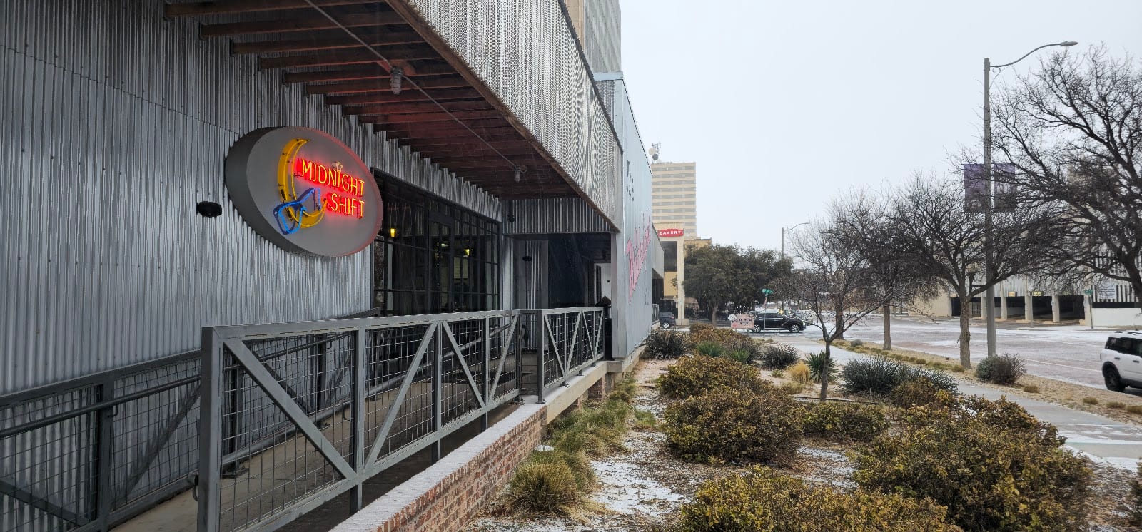 The Midnight Shift Restaurant & Bar, photo 2