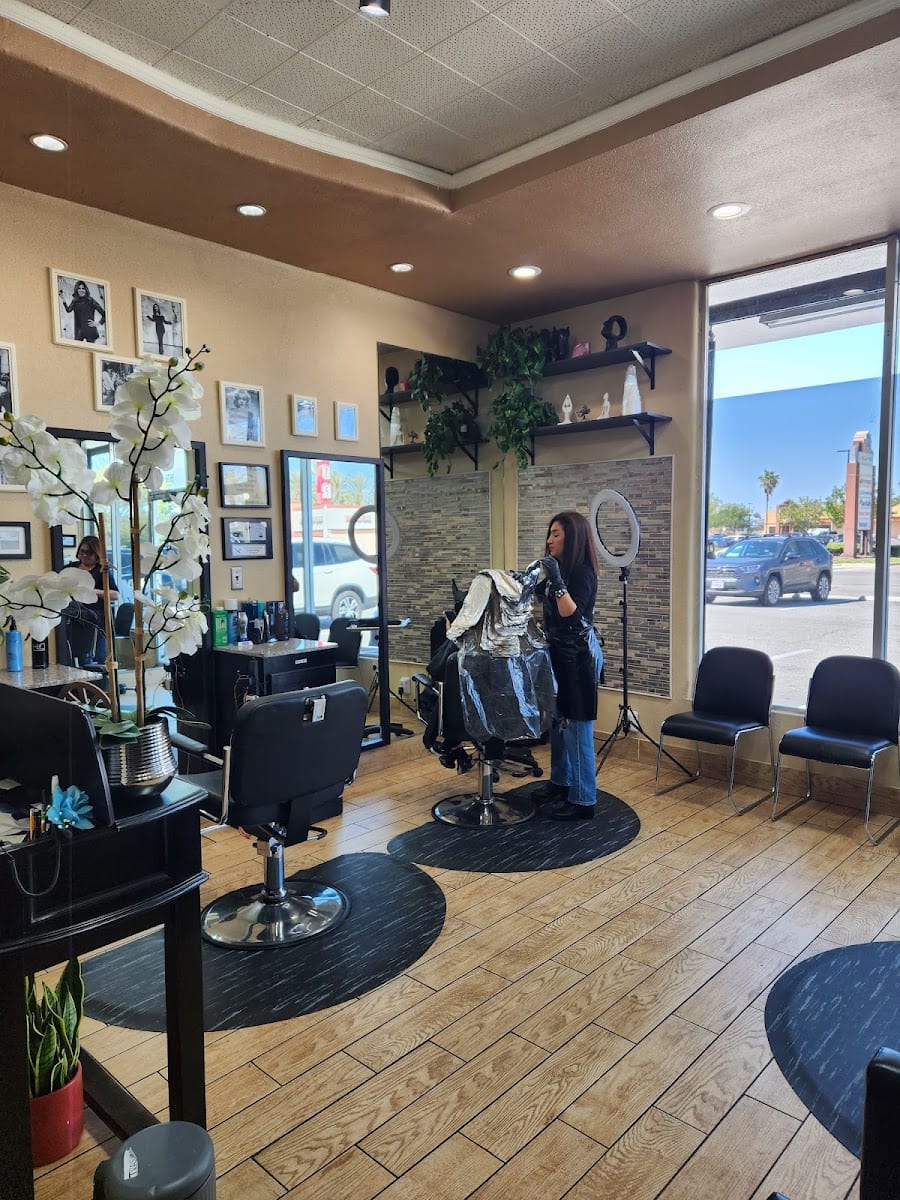 V V Hair Studio