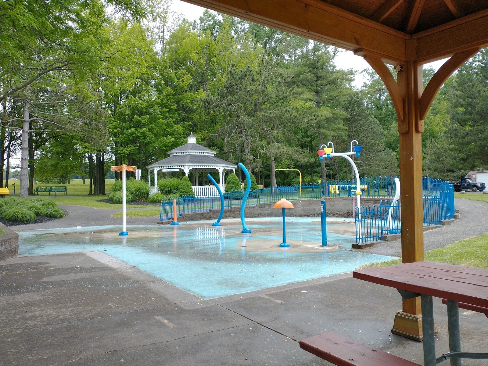 Camp Eastman Kusak Lodge